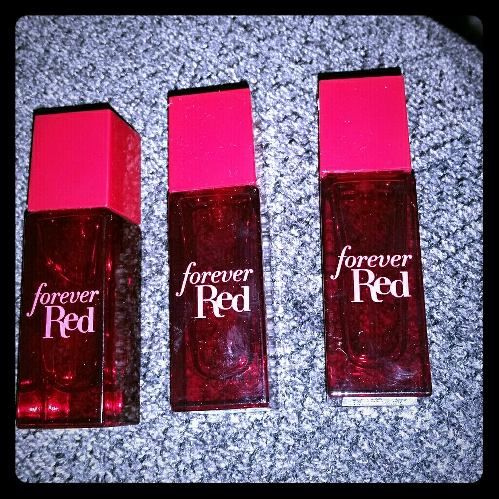 Bath and body works forever red